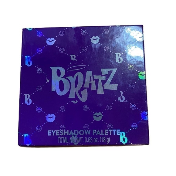 Bratz Eyeshadow Palette NEW Makeup - Picture 1 of 3